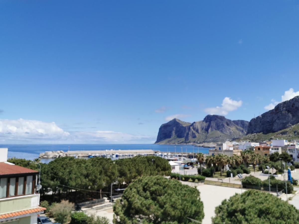 La Terrazza Sul Golfo Bed and Breakfast Isola delle Femmine Exterior foto